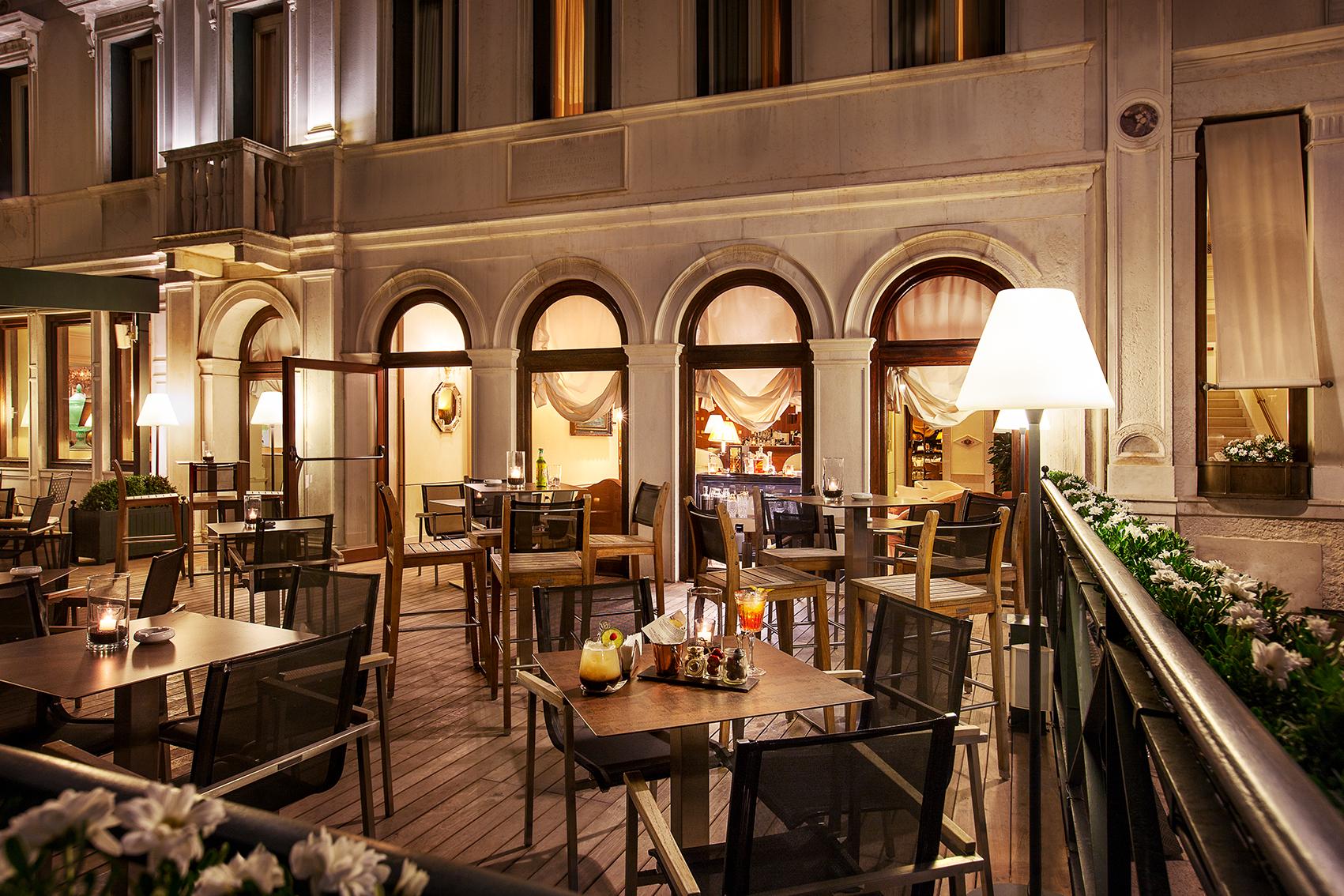 Londra Palace Venezia Екстериор снимка