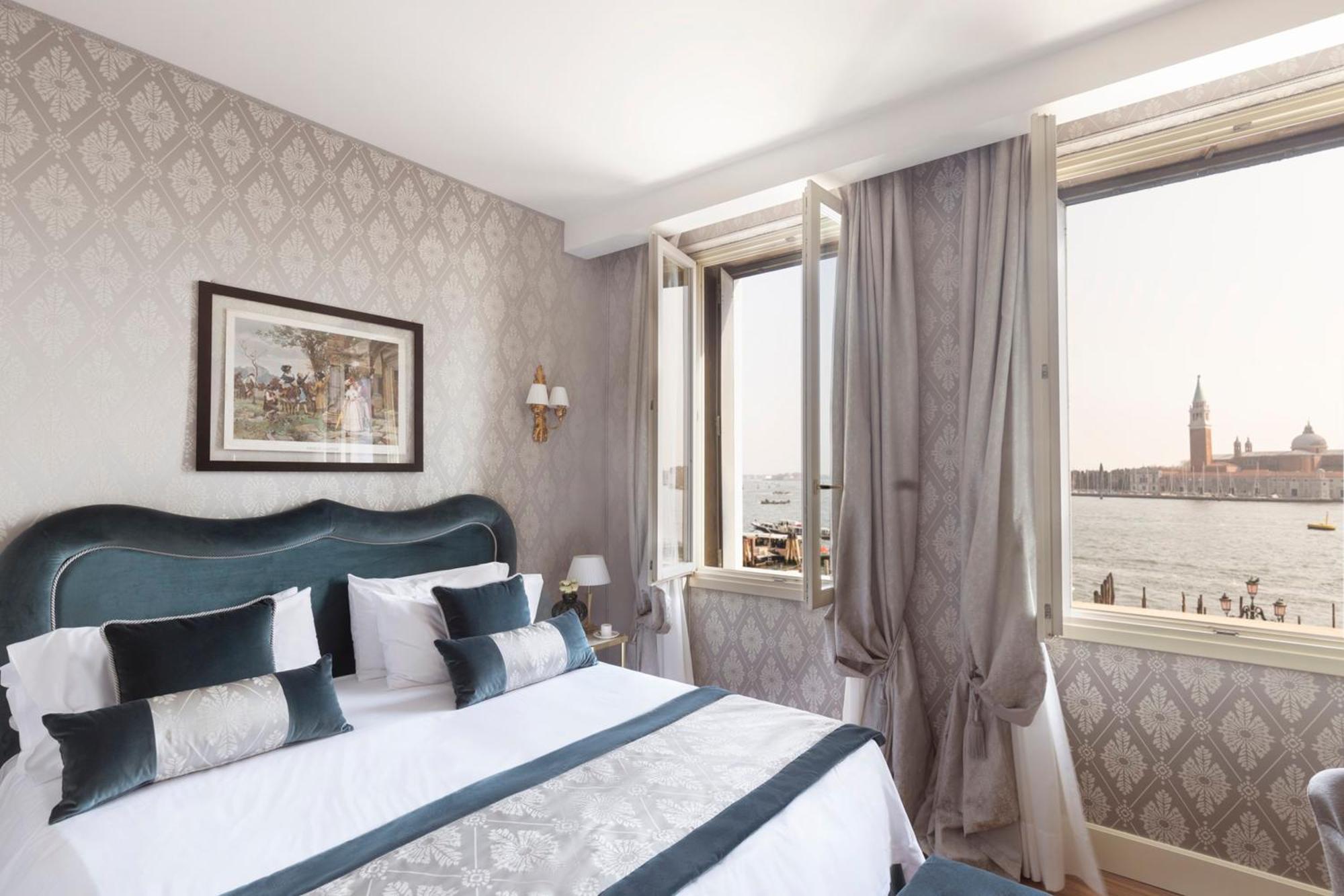 Londra Palace Venezia Екстериор снимка