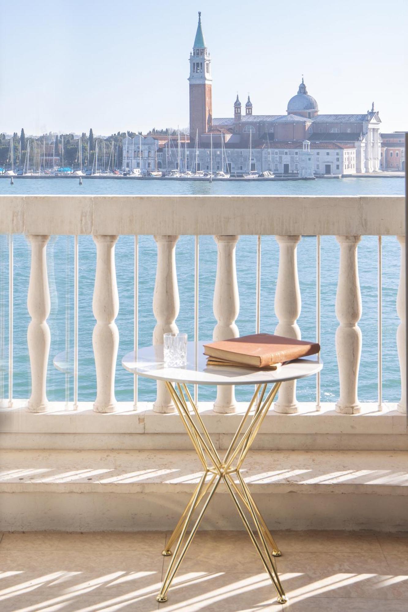 Londra Palace Venezia Екстериор снимка