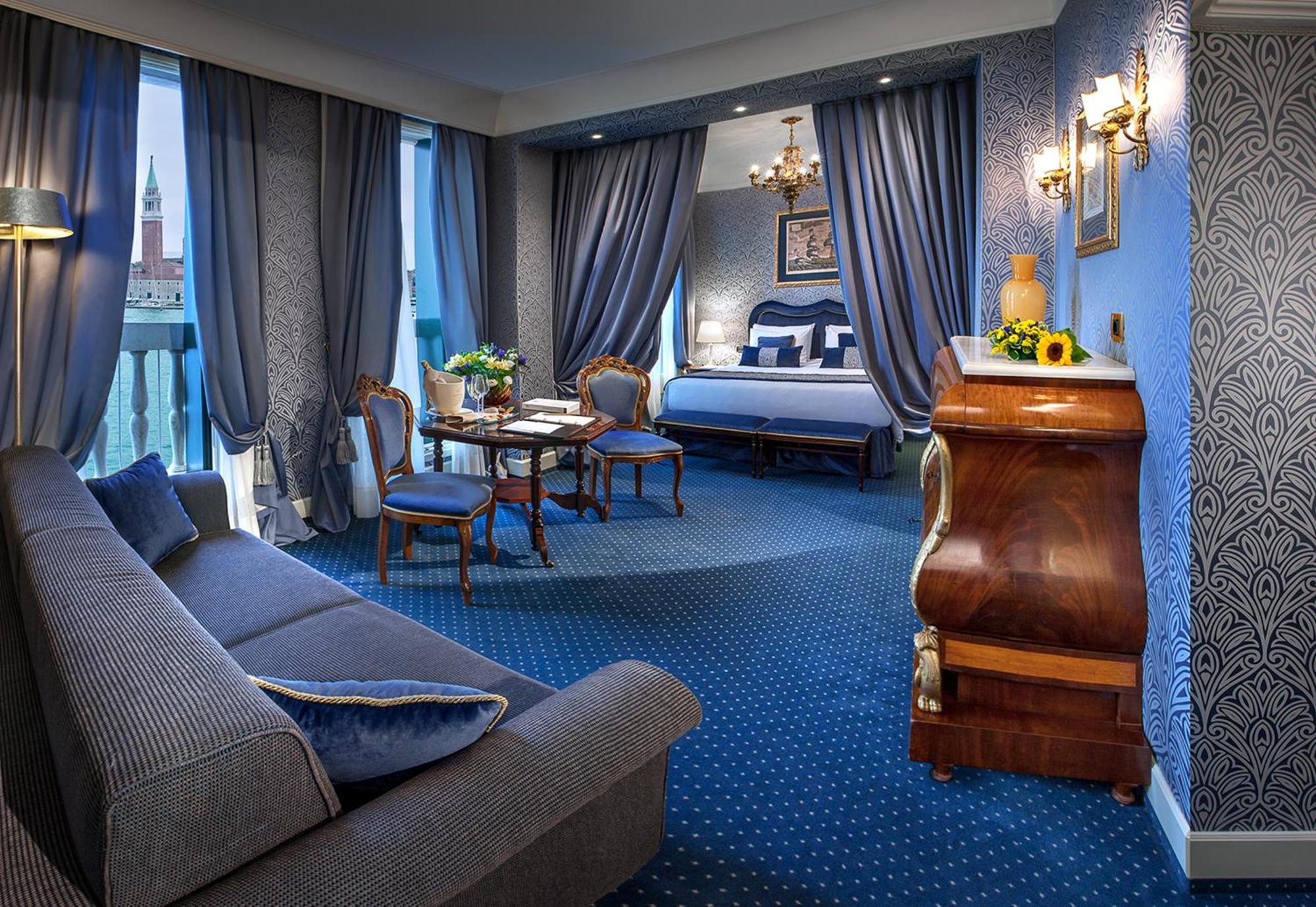 Londra Palace Venezia Екстериор снимка