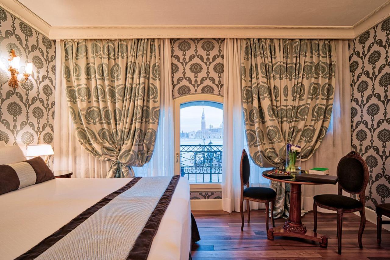 Londra Palace Venezia Екстериор снимка